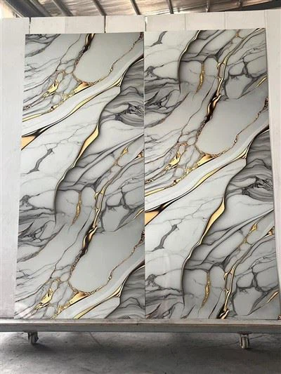 Foaia de marmură PVC reliefată poate fi tăiată cu ușurință?